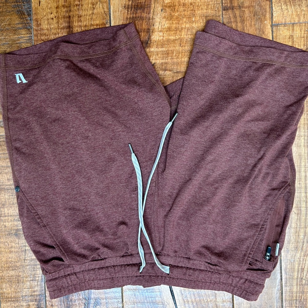 Vuori Men's Athletic Shorts in Maroon. very slightly used.
